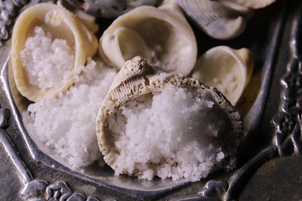 Discover Fascinating Sea Salt Benefits For Skin!